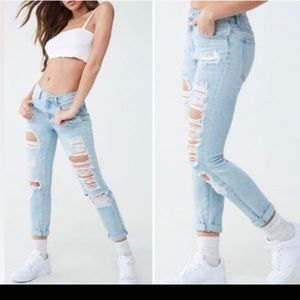 👇🏻$Reduced to lowest price. Mind code distress light wash cuffed distress jean